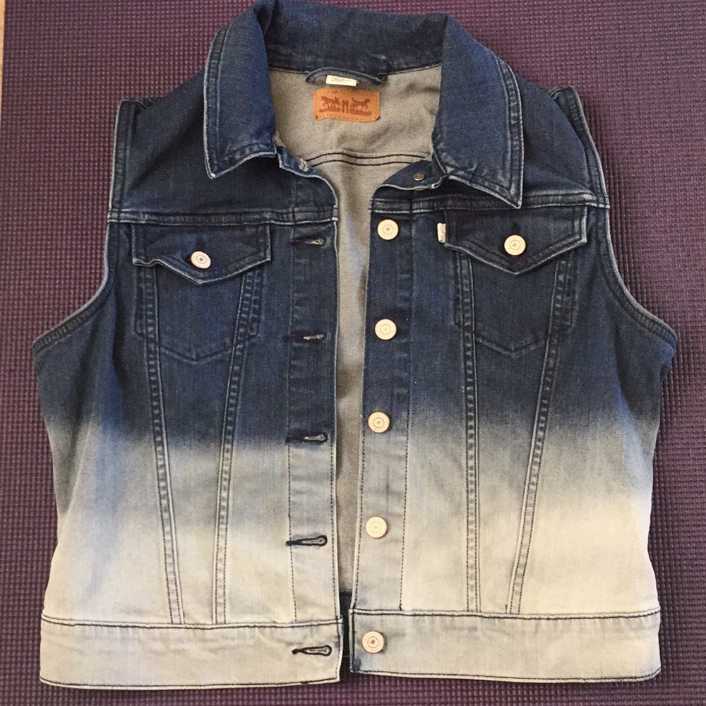 Levi’s Ombré Jean Vest